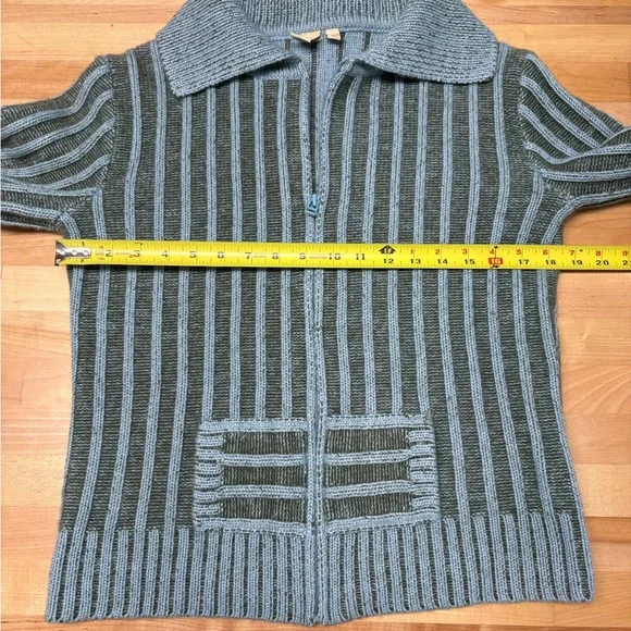 BKE Blue and Gray Striped Cardigan - Picture 4 of 7